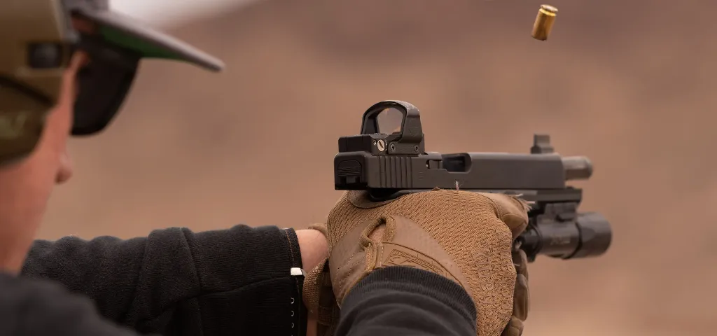 Leupold-DeltaPoint-Pro-Red-Dot-Sight-On-Handgun.webp
