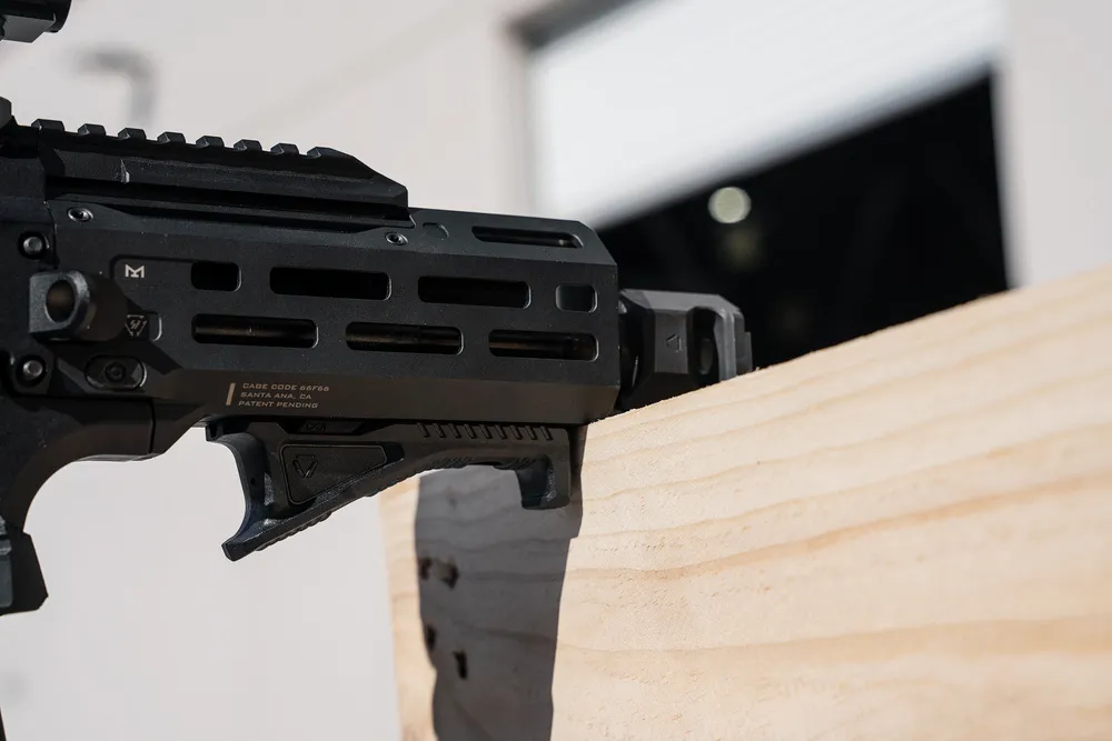 wol_pl_Strike-Industries-LINK-Cobra-Fore-Grip-M-LOK-KeyMod-Black-SI-AR-CMS-CFG-BK-36822_12.webp